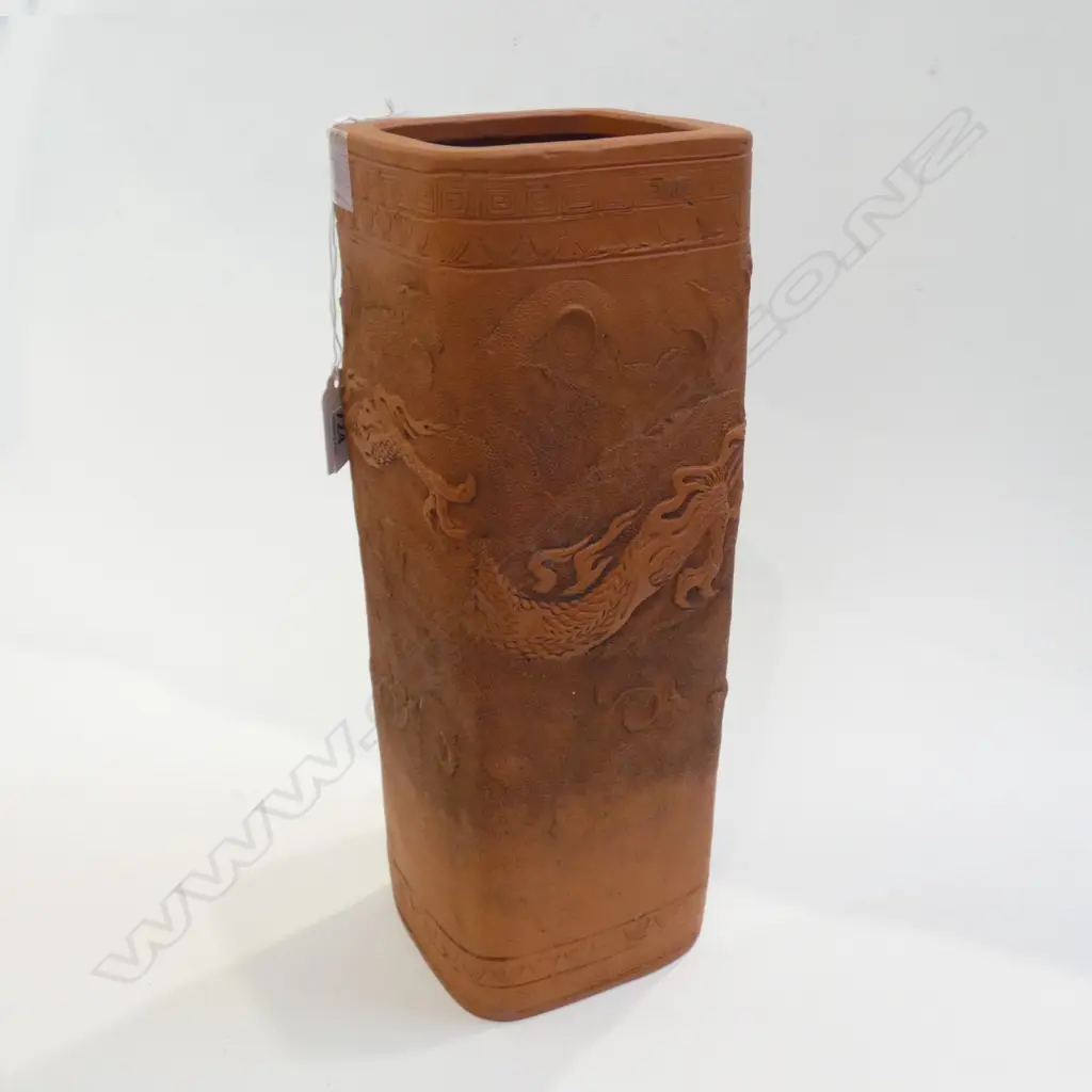 CHINESE REDWARE DRAGON VASE H.310mm Image 1++