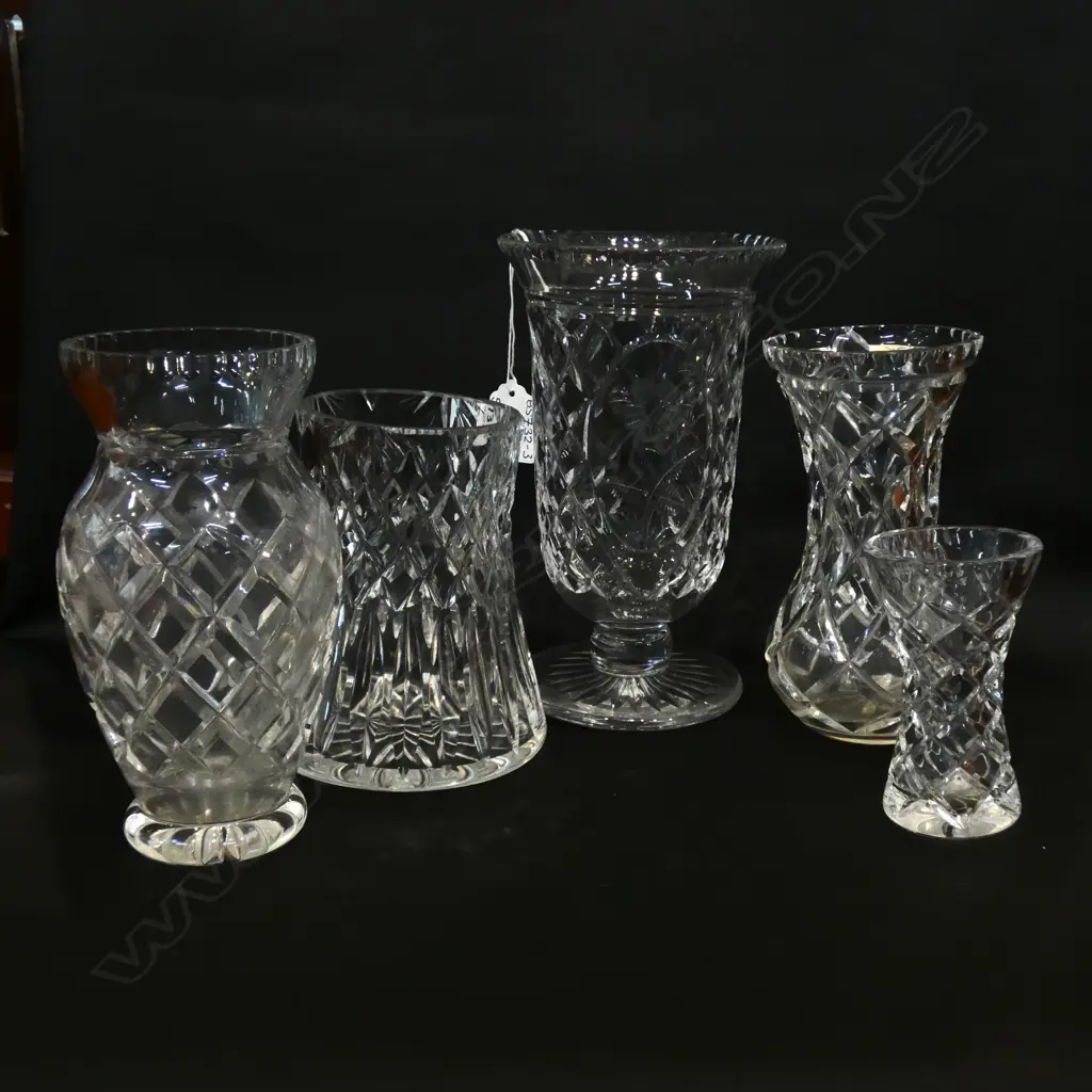 FIVE ASST CUT CRYSTAL VASES - TALLEST H. 200MM 1 A/F Image 1++