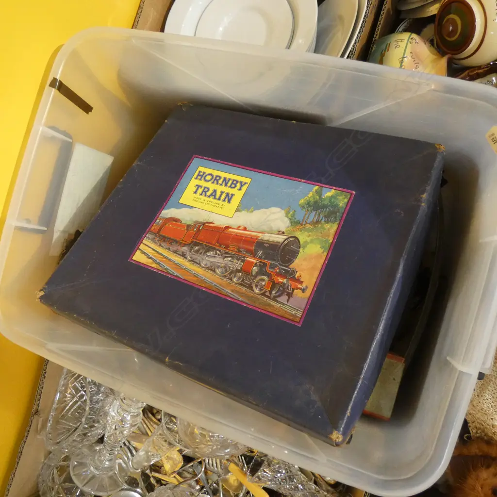 BOX LOT HORNBY TRAINSET ETC Image 1++