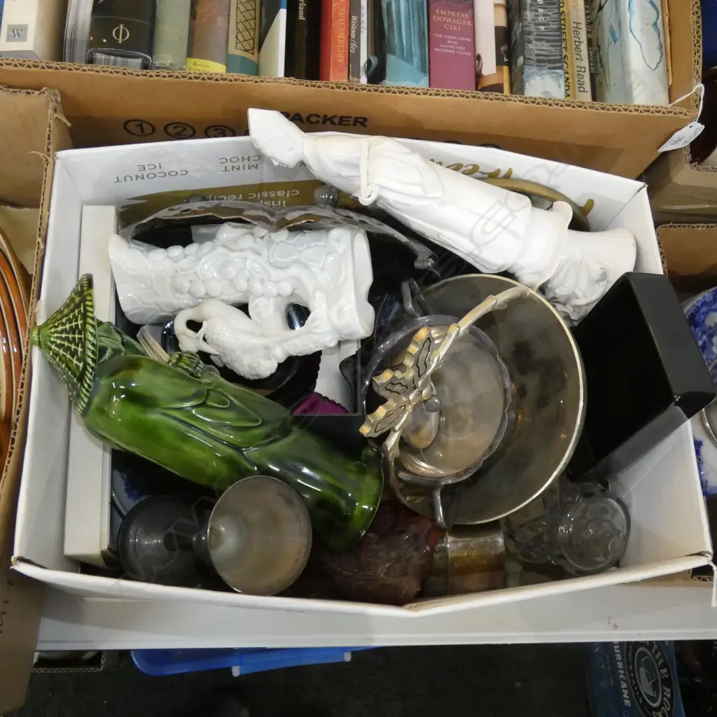 BOX LOT ORIENTAL FIGURINES, CERAMICS, EP ETC Image 1++