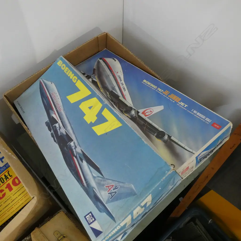 BOX LOT ASST. MODEL PLANE KITS Image 1++