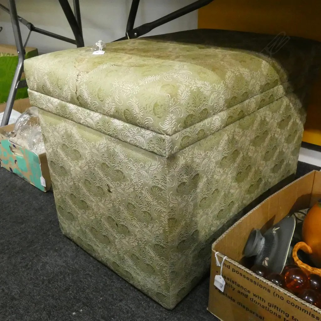VINTAGE GREEN VINYL LIDDED BOX W.680mm Image 1++