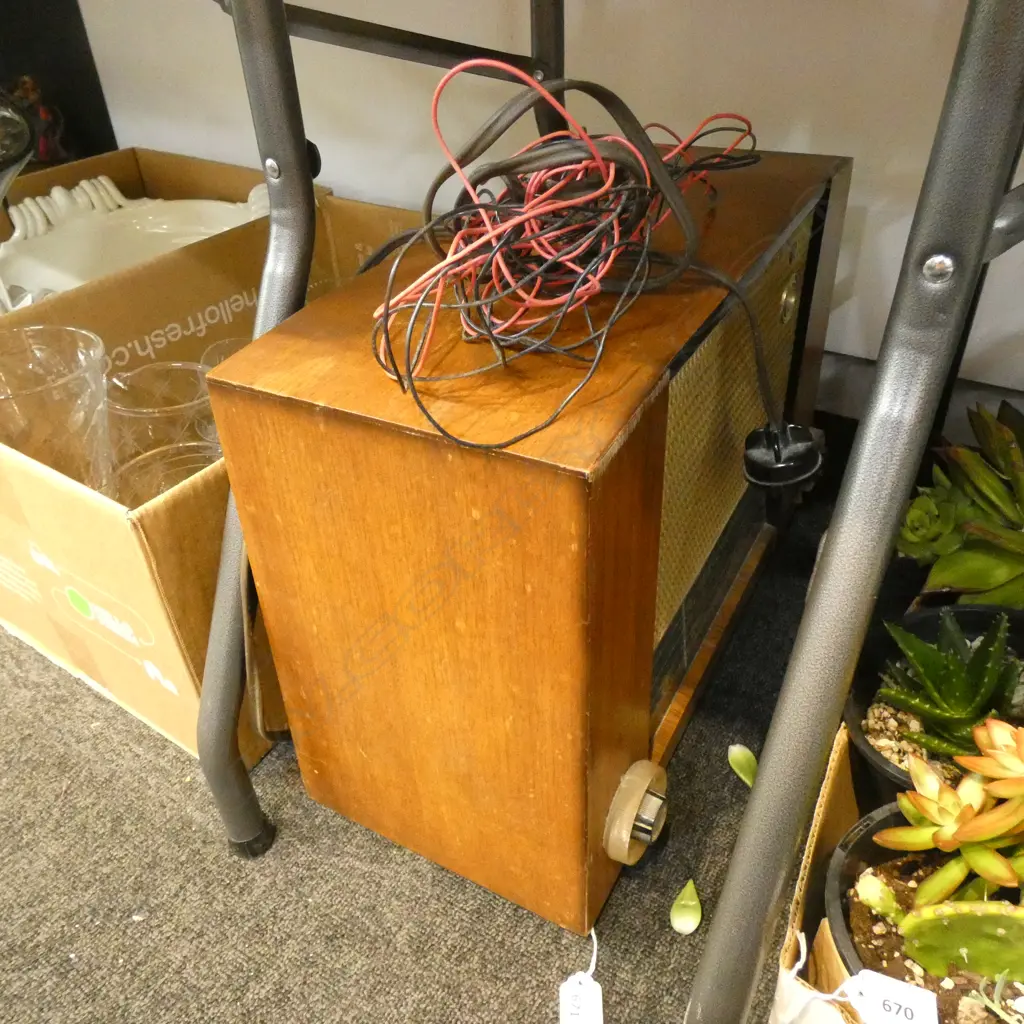 OLD RADIO  330 X 490 MM Image 1++