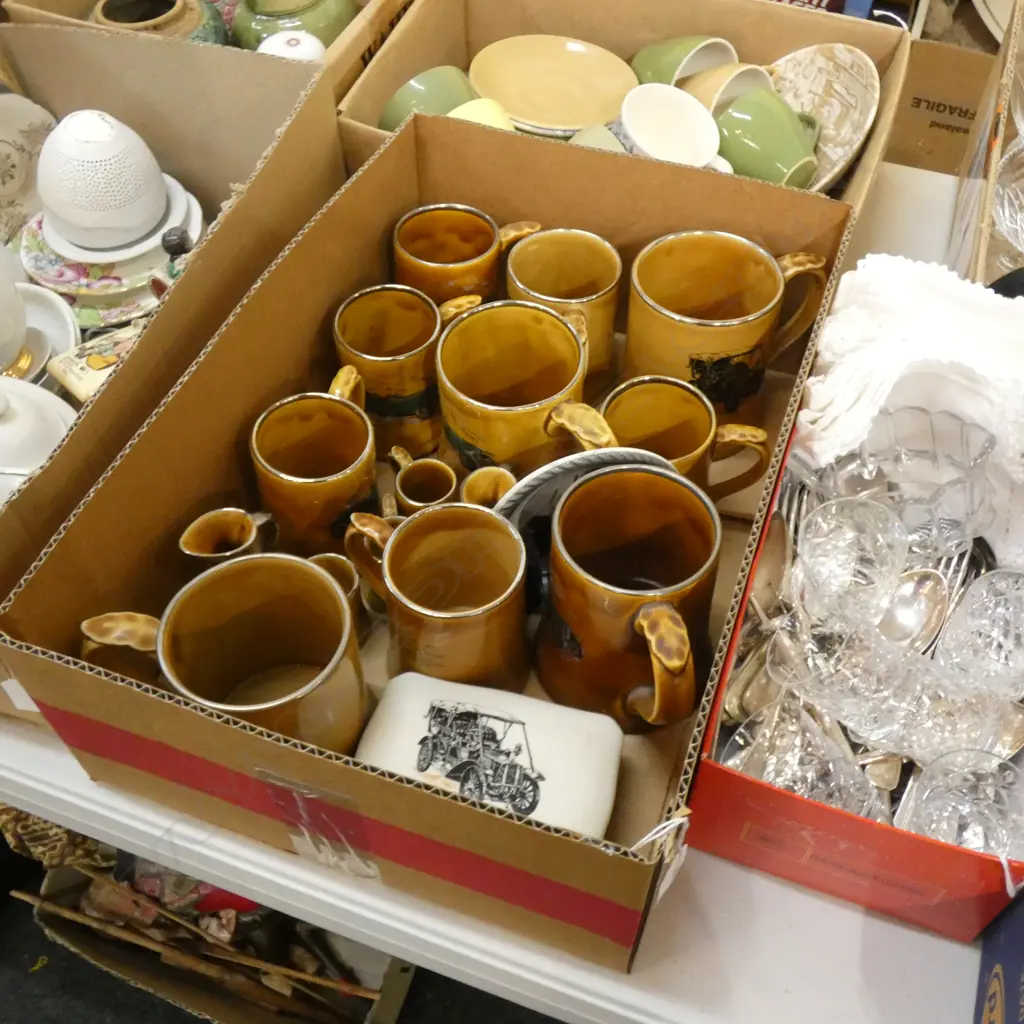 BOX LOT ASST WADE CAR THEMED MUGS ETC..  Image 1++