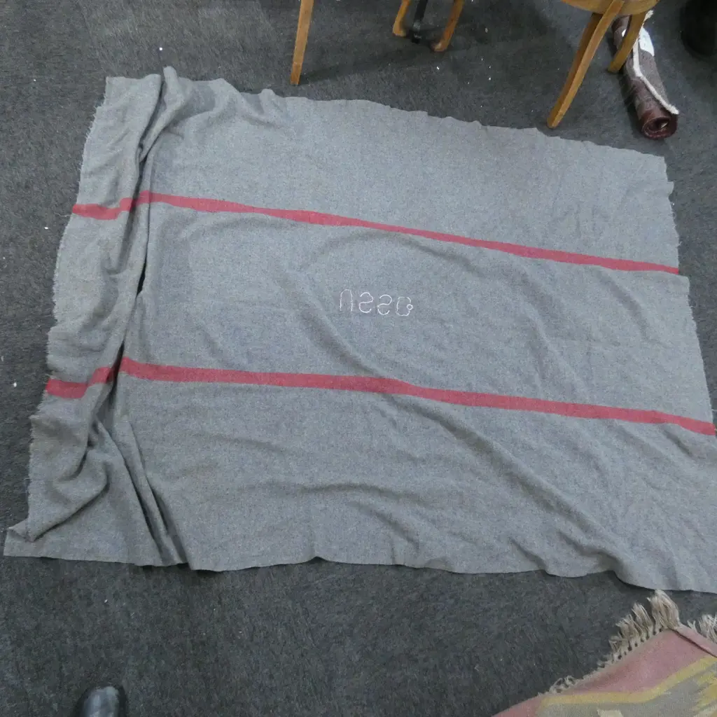 OLD GREY & RED USS CO. SHIPS BLANKET Image 1++