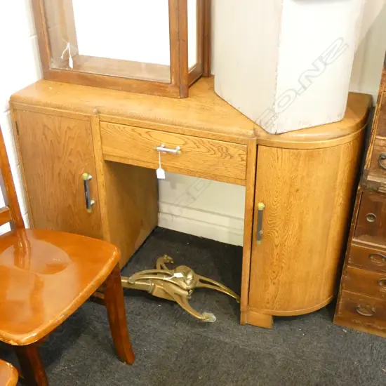 DECO OAK DESK...