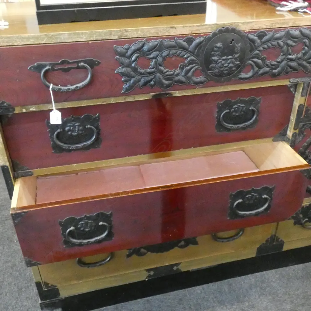 VINTAGE JAPANESE TANSU CHEST... Image 1++