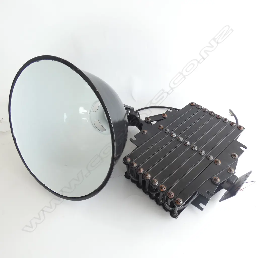 INDUSTRIAL SCISSOR LAMP 360mm dia shade Image 1++