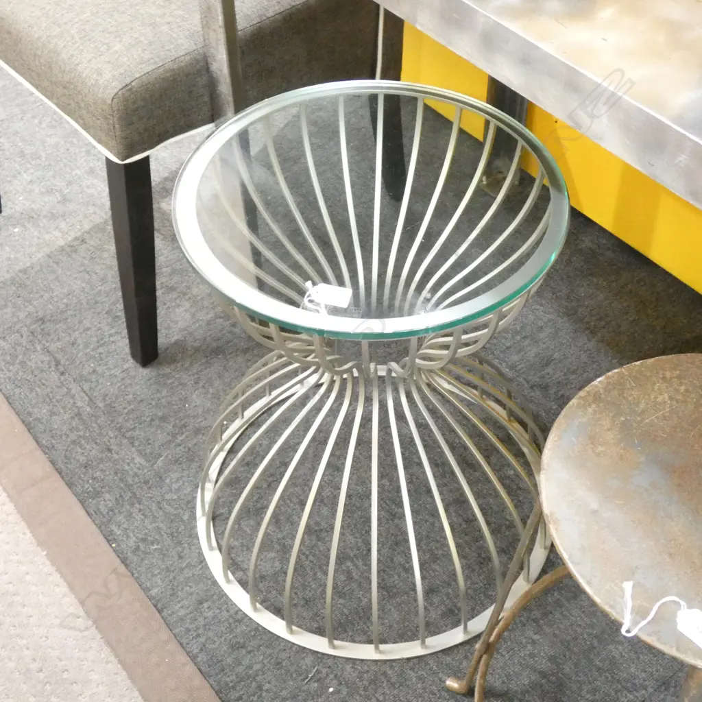 CONTEMPORARY GLASS SIDE TABLE H.520mm 470mm dia Image 1++