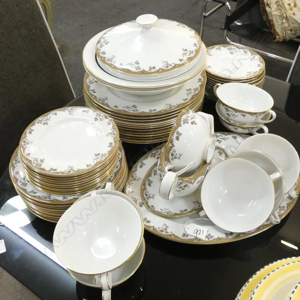 ROYAL DOULTON LYNNEWOOD DINNER SERVICE; 57PCS - 12 DINNER PLATES / SOUP COUPES ETC. Image 1++