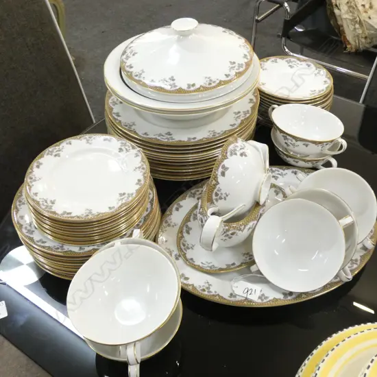 ROYAL DOULTON LYNNEWOOD DINNER SERVICE; 57PCS - 12 DINNER PLATES / SOUP COUPES ETC.