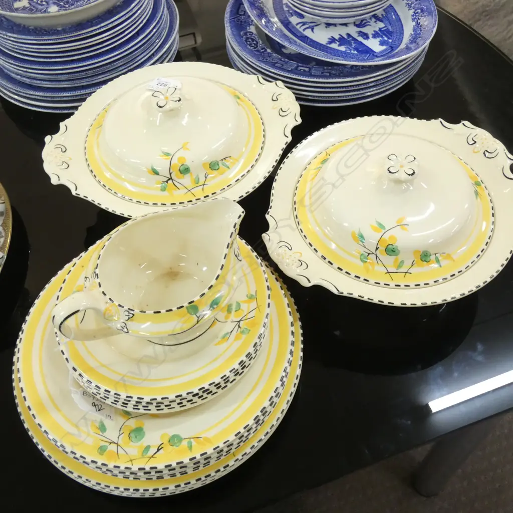 19 PCES YELLOW WOODS IVORY WARE; 16 PLATES, 2 TUREENS, JUG Image 1++