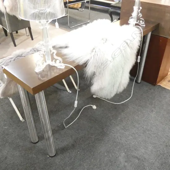 CONTEMPORARY HALL TABLE..