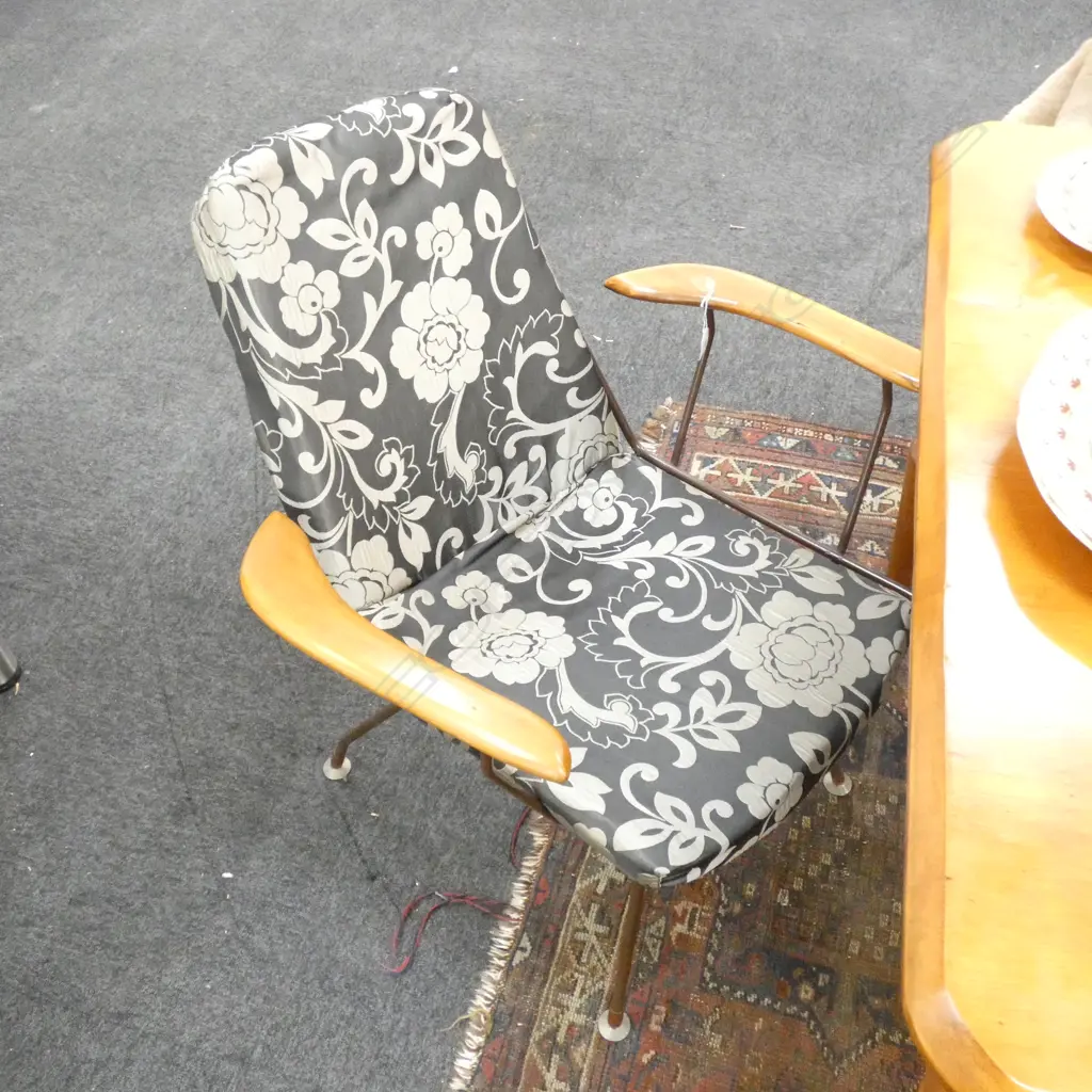 RETRO WIRE ASTROL ARMCHAIR Image 1++