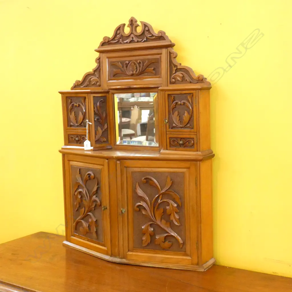 CARVED KAURI MIRRORED CABINET H.890mm Image 1++