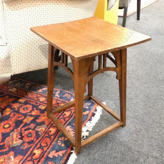 ARTS&CRAFTS MOVEMENT PLANT STAND, OAK H395MM