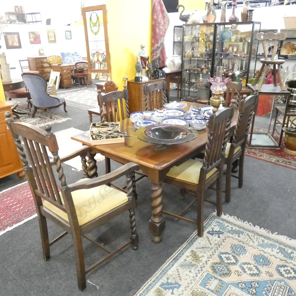 OAK ARTS AND CRAFTS BARLEY TWIST DINING TABLE AND CHAIRS Image 1++