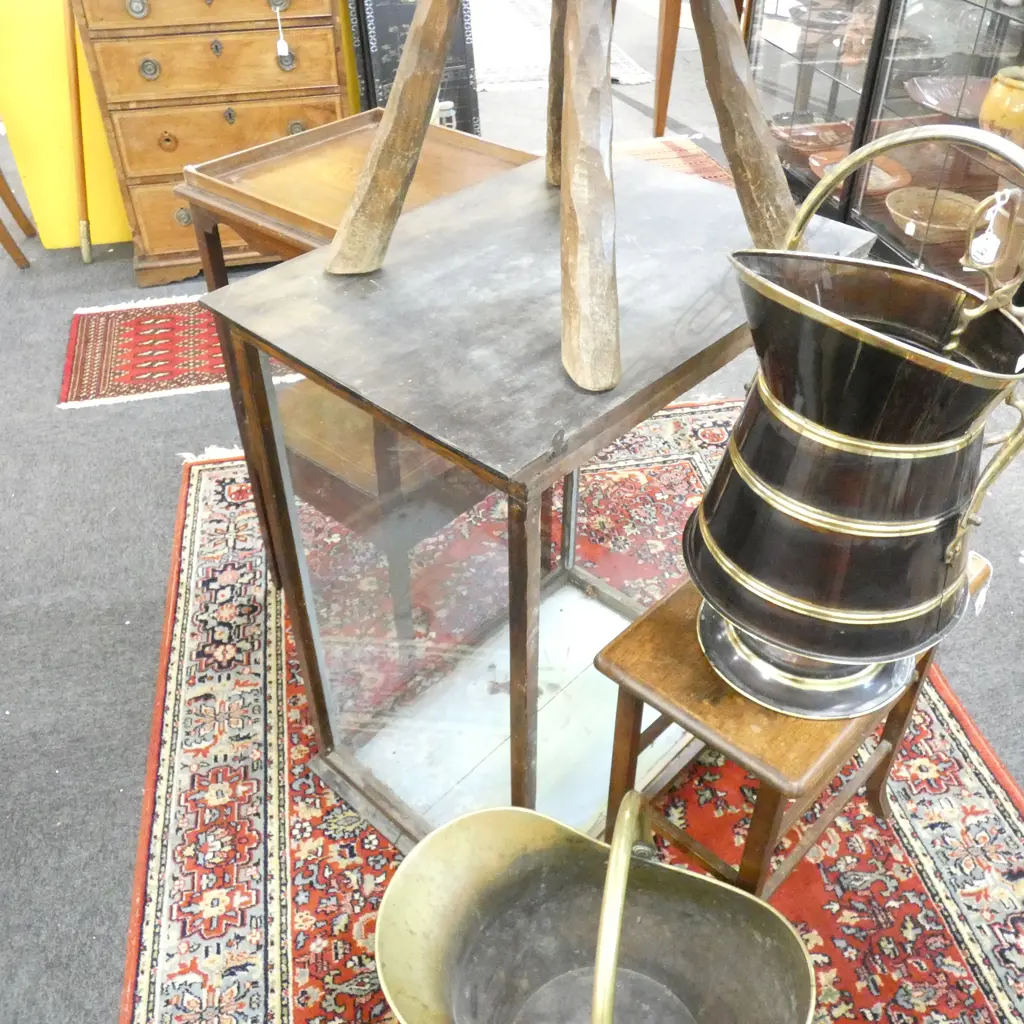 LARGE GLAZED DISPLAY CABINET... Image 1++