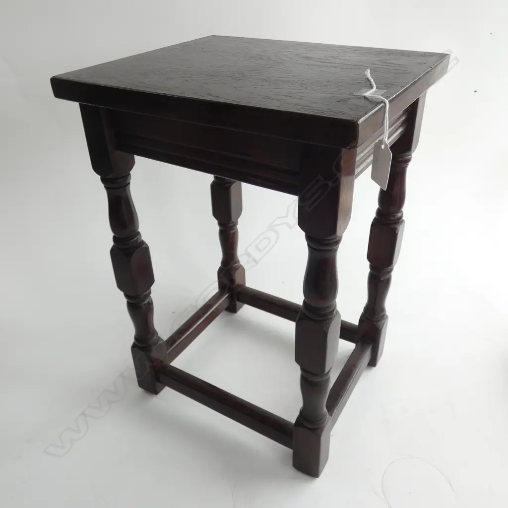 VINTAGE OAK STOOL 290 X 250 X 405mm Image 1++