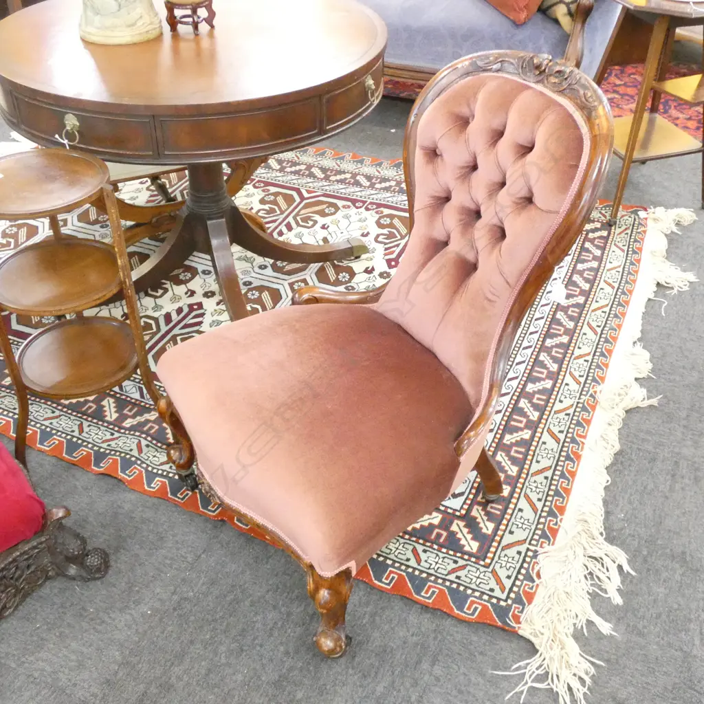 GRAND MOTHER CHAIR; PURPLE VELVET Image 1++