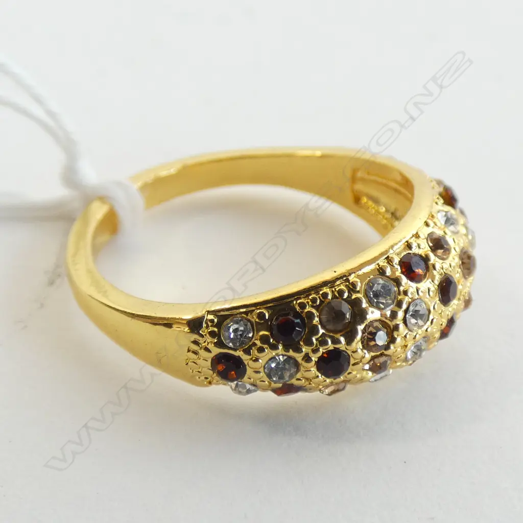 PASTE STONES IN GOLD PLATED RING SIZE S Image 1++