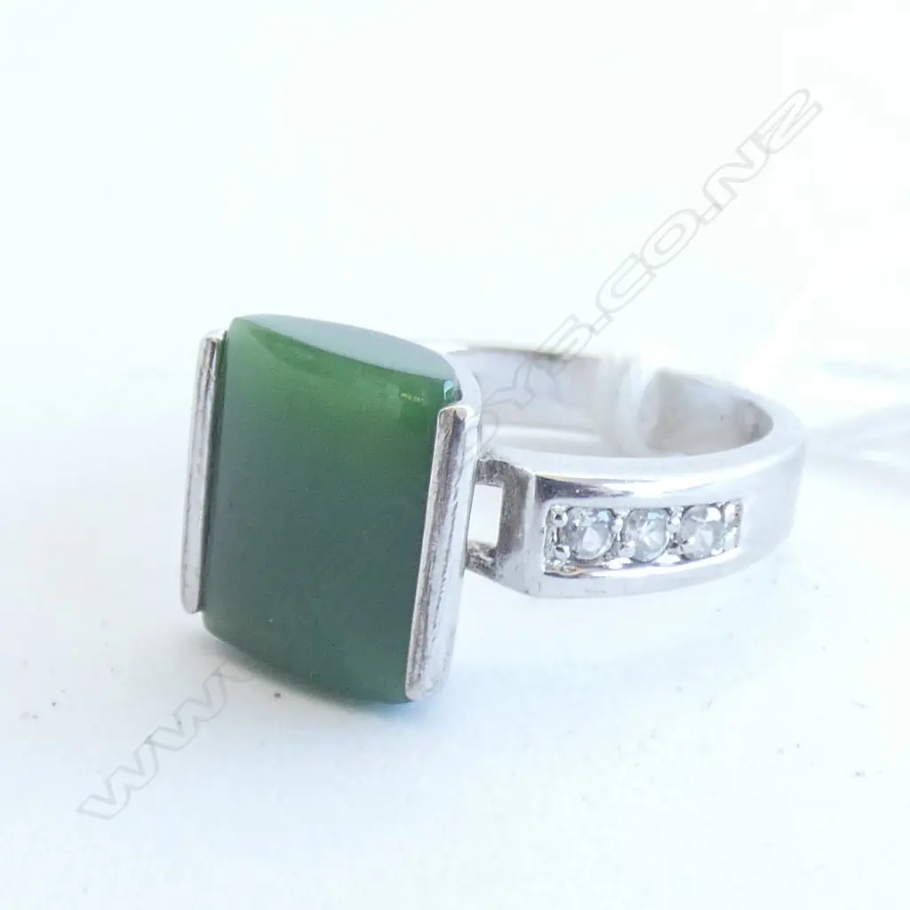 GREENSTONE & CZ RING SET IN STERLING SILVER Image 1++