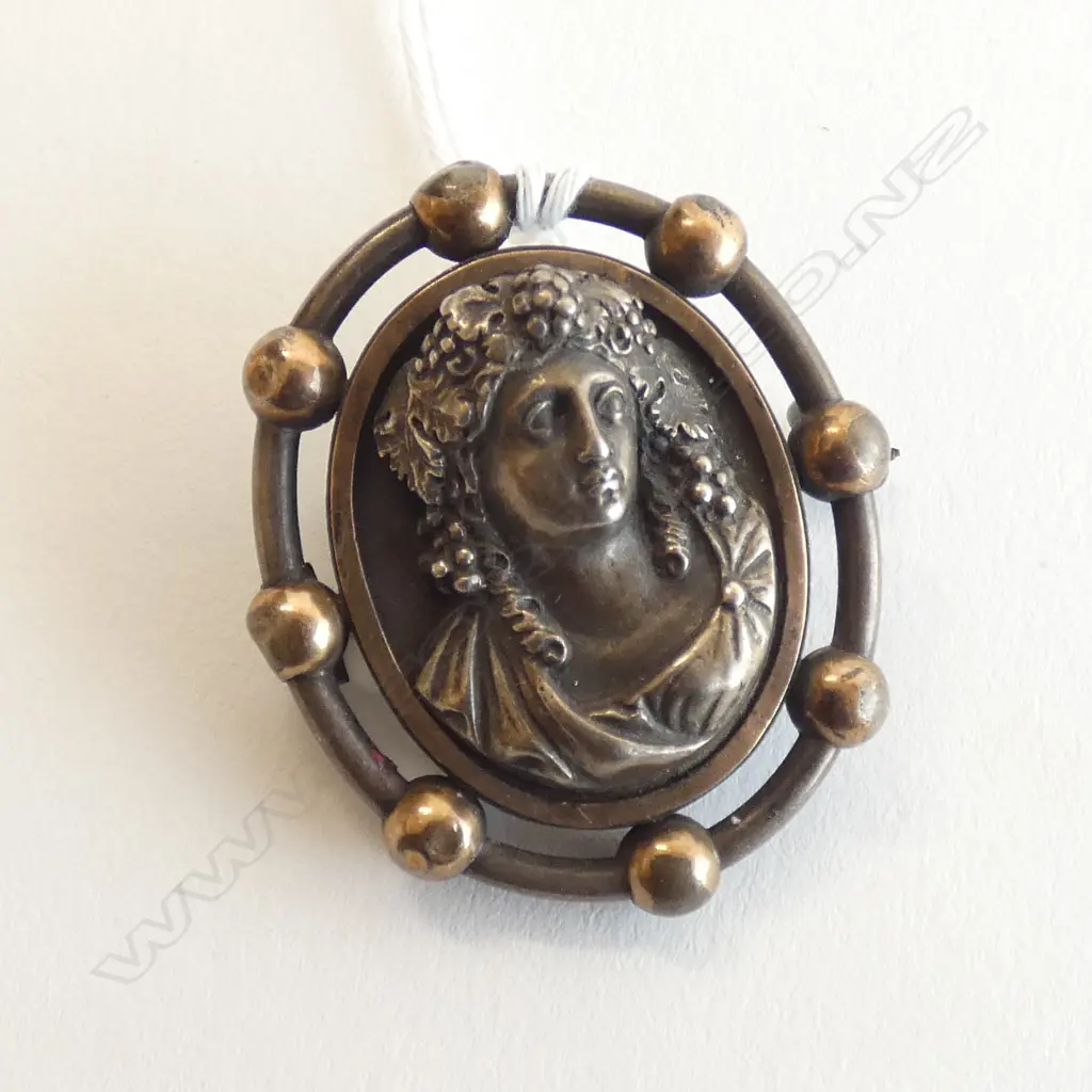 OLD SILVER CAMEO Image 1++