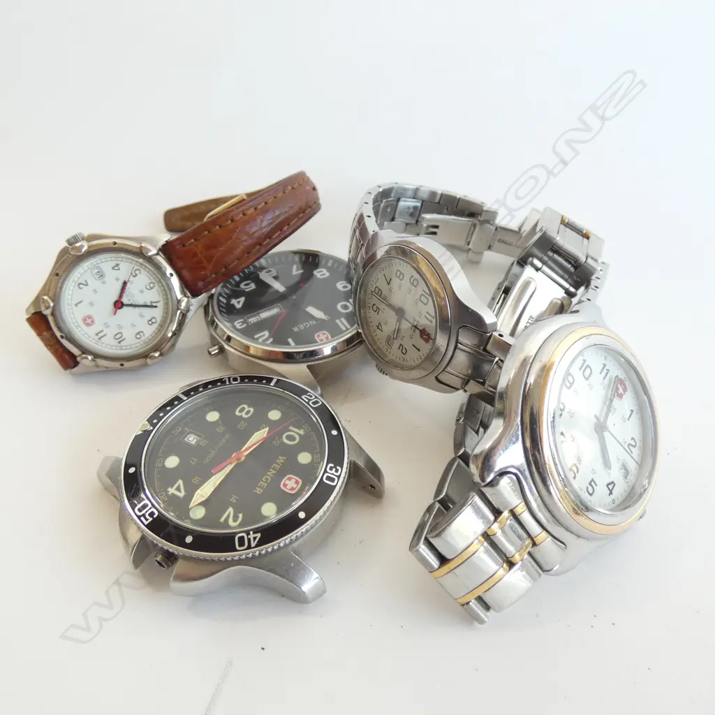 5 SWISS ARMY WATCHES SOME A/F Image 1++