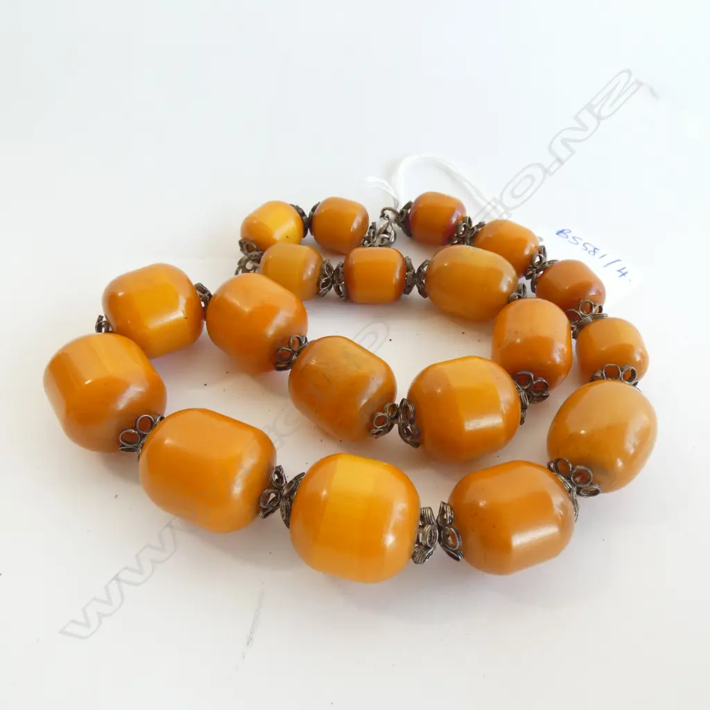 AMBER BEAD NECKLACE Image 1++