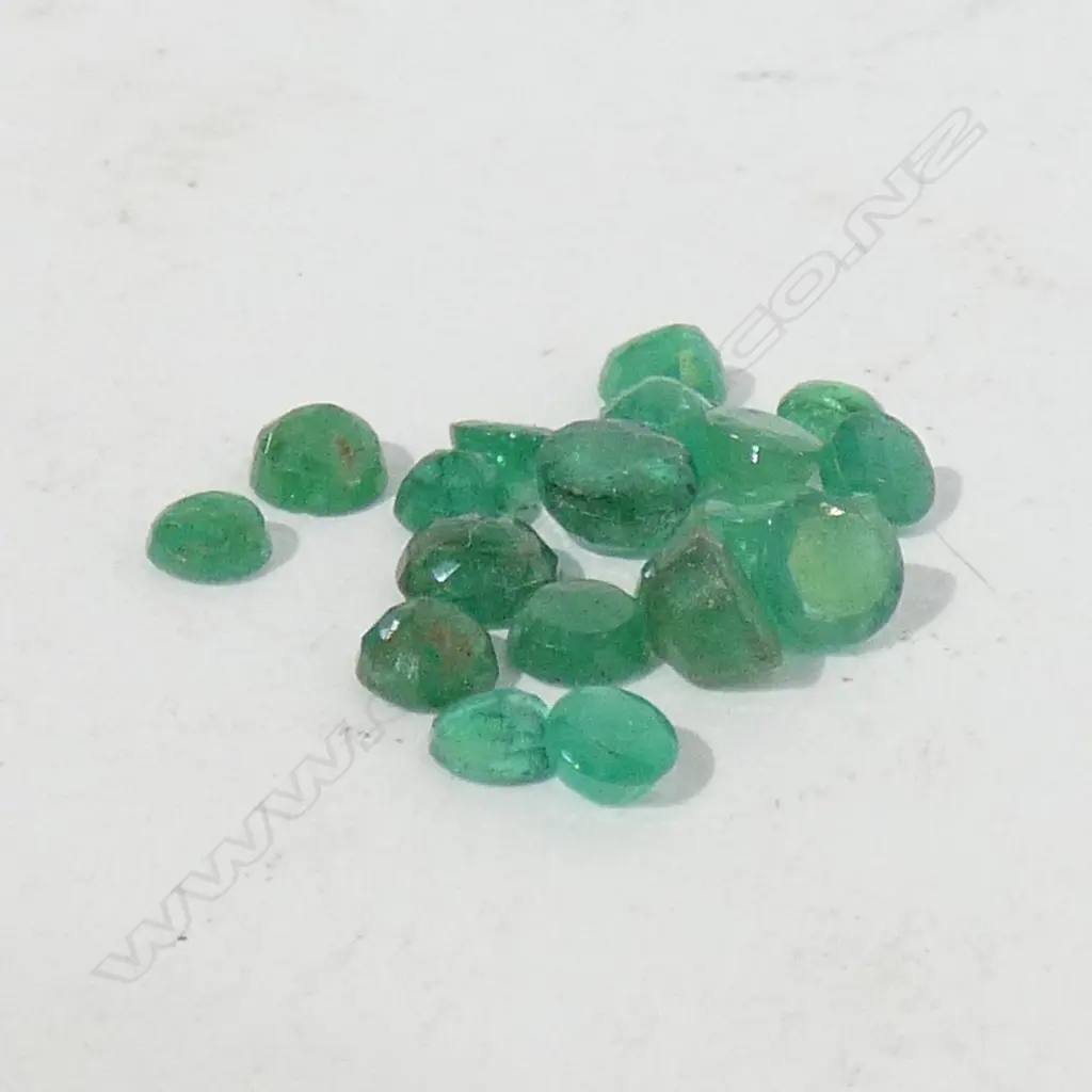 5CT FACETED EMERALDS, ROUND Image 1++
