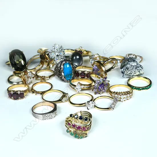 14K 5 BAND GEM STONE RING 6.8gms + ASST. COSTUME RINGS
