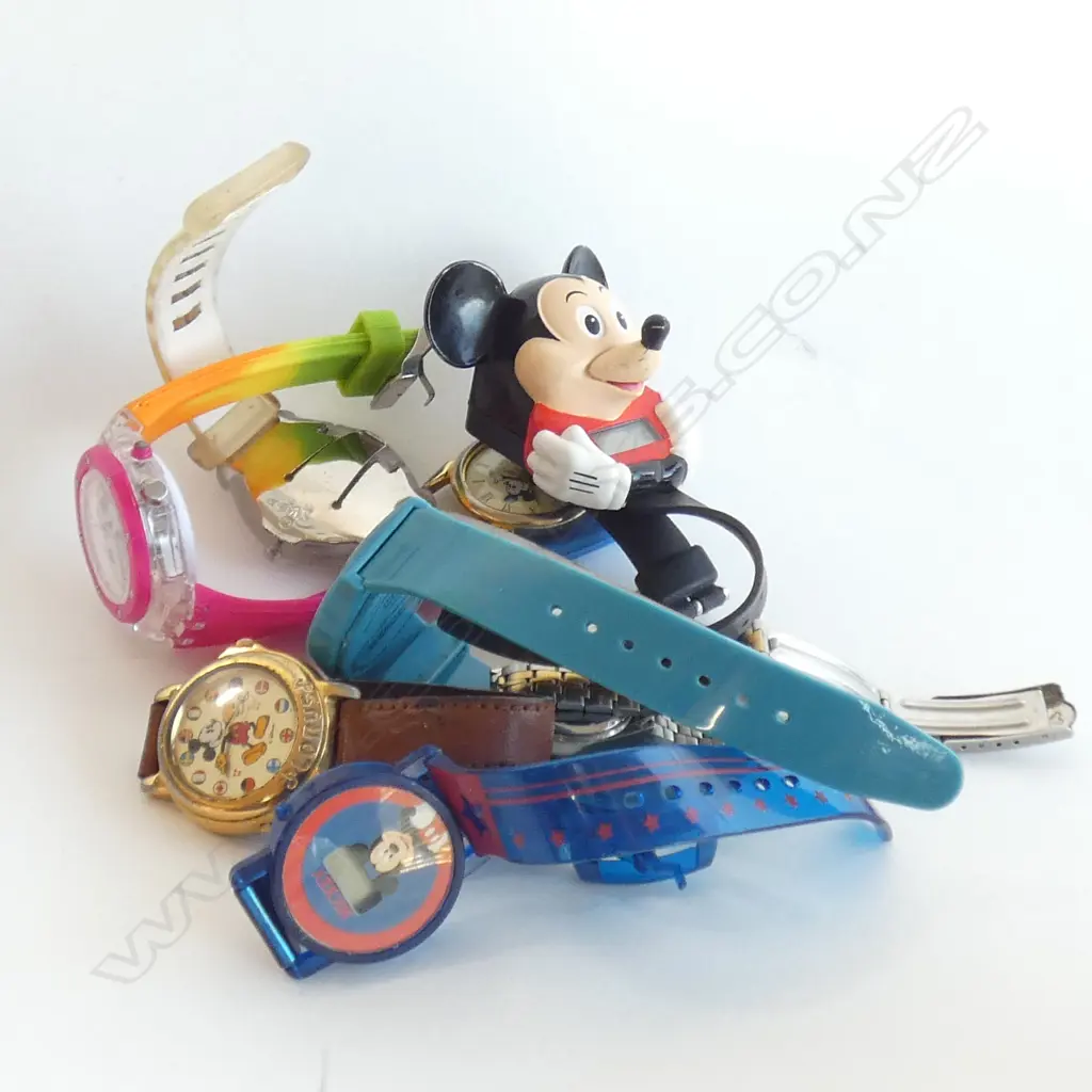 8 MICKEY MOUSE WATCHES Image 1++