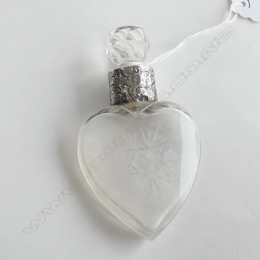 HEART SHAPED PERFUME BOTTLE SILVER COLLAR BIRMINGHAM 1899 Image 1++