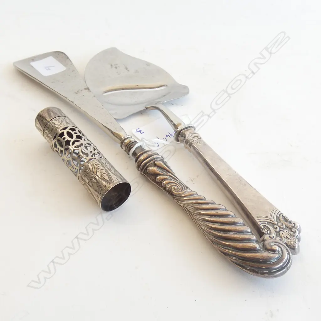 STG HANDLED CHEESE KNIVE & SHOE HORN, SHEF. 1905 + STG SCENT BOTTLE COVER  Image 1++