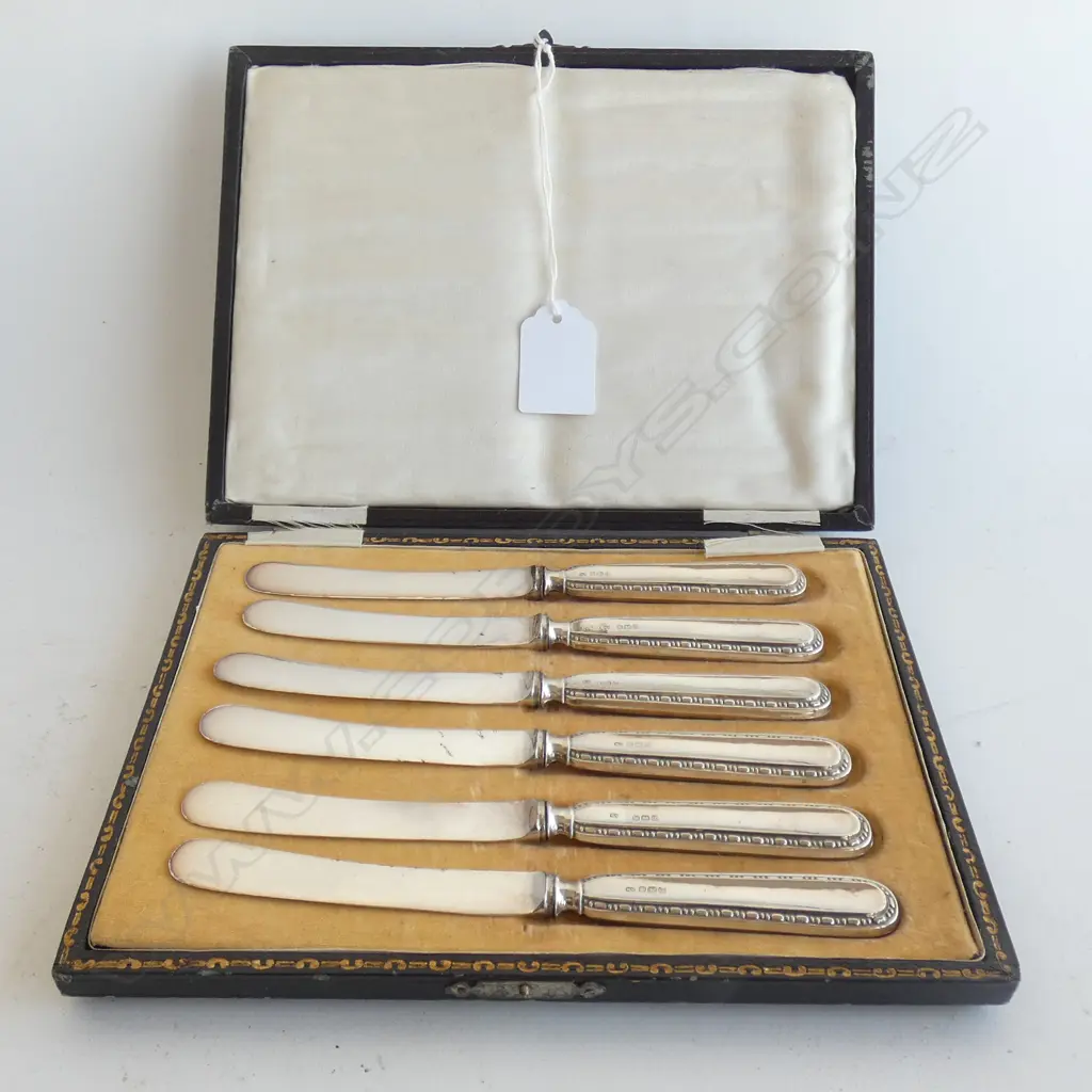 STG SILVER HANDLED BUTTER KNIVES SHEFFEILD 1918 Image 1++