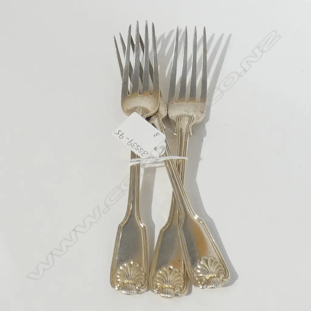 THREE LONDON 1834 KINGS PATTERN DINNER FORKS 315gm Image 1++