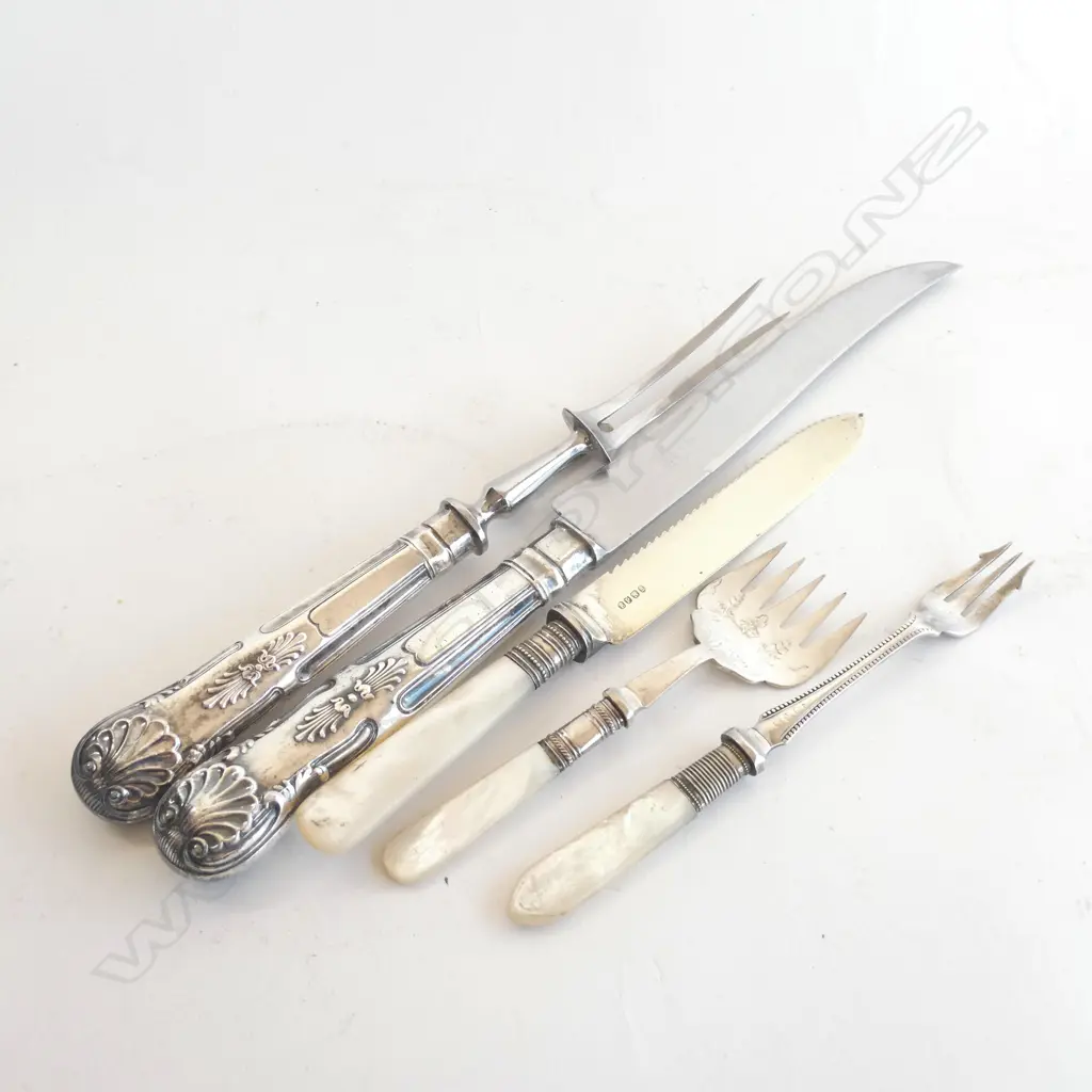 SILVER PLATE CARVING KNIFE & FORK + 2 MOP SERVING FORKS & KNIFE Image 1++