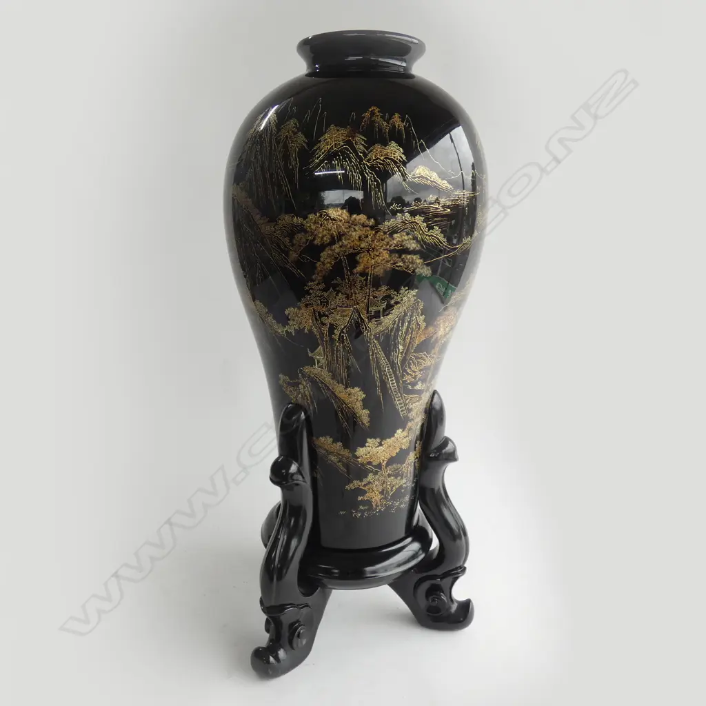 CHINESE BLACK LACQUERED VASE GUILIN MOUNTAINS H665mm Image 1++