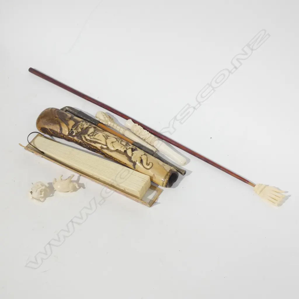 BAG ASST CARVED BONE / IVORY / ANTLER; FAN / ELEPHANTS / PIPES ETC.. Image 1++