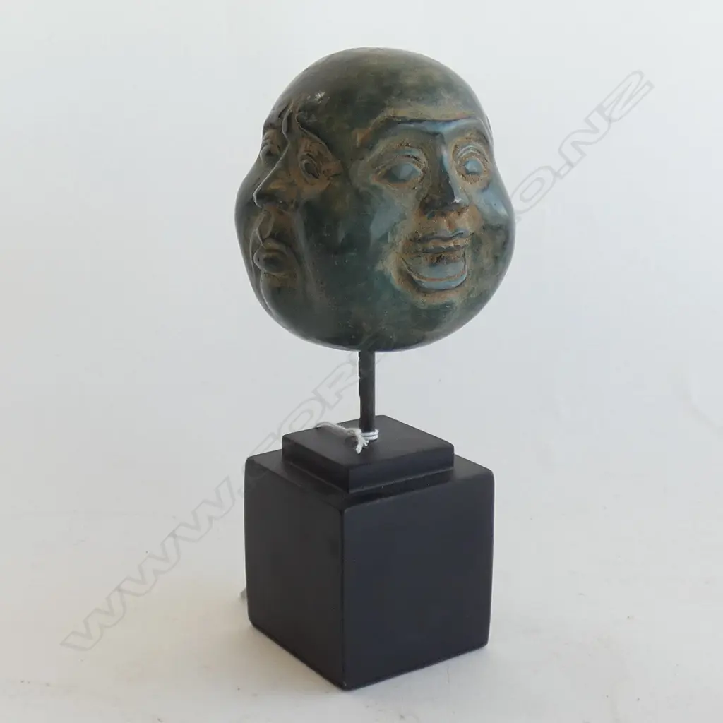 BRONZE 4 SIDED HEAD ON STAND H.200mm Image 1++