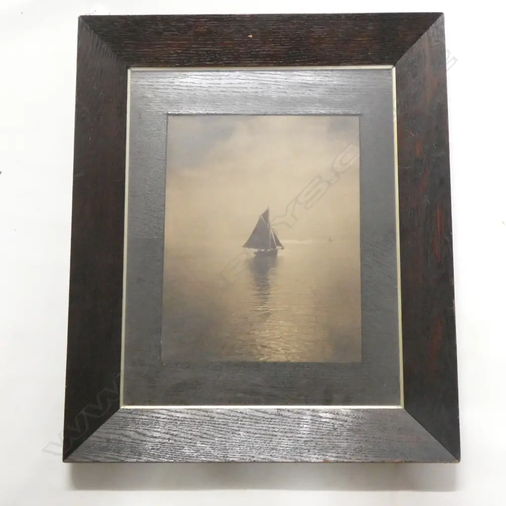 VINTAGE YACHT PHOTOGRAPH IN ORIG. OAK FRAME 355x280mm  Image 1++