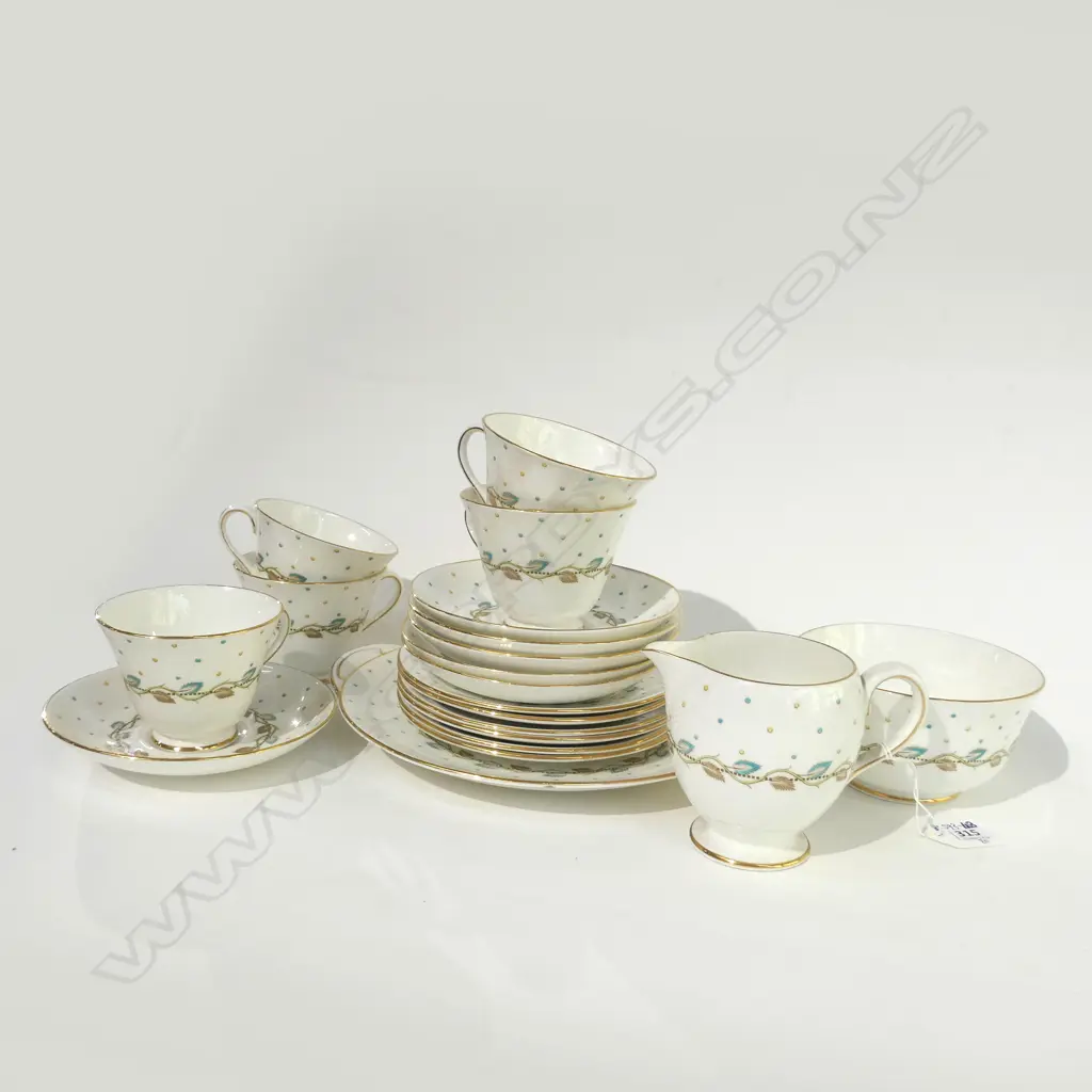 ROYAL DOULTON PART TEA SERVICE Image 1++