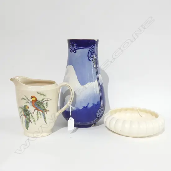 CROWN LYNN JUG + ARTG NOUVEAU VASE BOTH A/F H 280 MM WITH C/LYNN SHALLOW BOWL D 200 MM