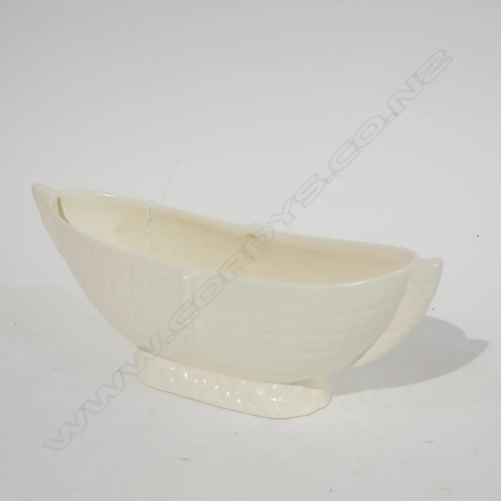 CROWN LYNN WHITE VASE L 280MM Image 1++