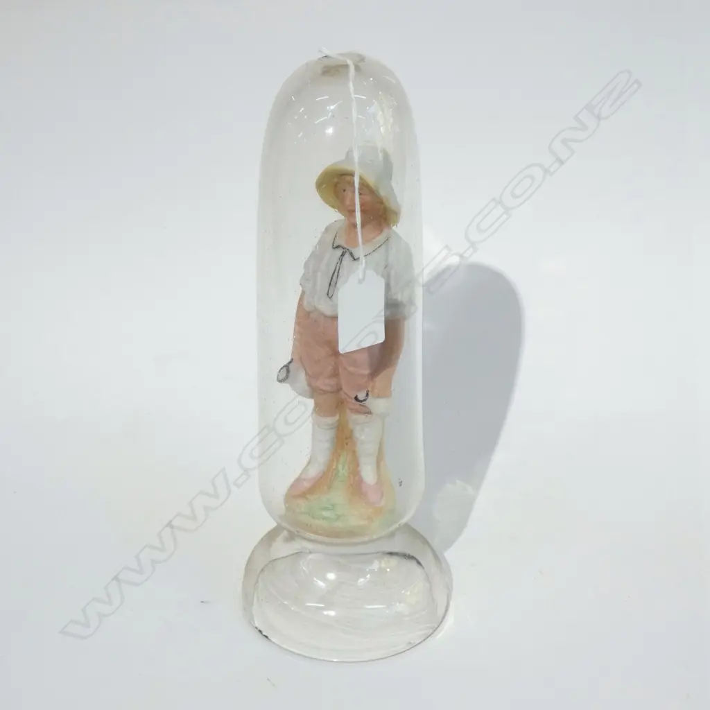 VICT BISQUE FIGURE- OF A BOY IN GLASS DOME H 280 MM Image 1++