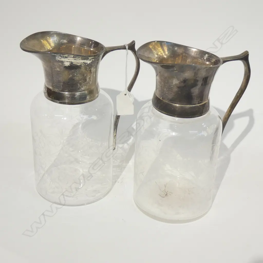 PR ETCHED GLASS & SILVER PLATE JUGS H. 215MM Image 1++