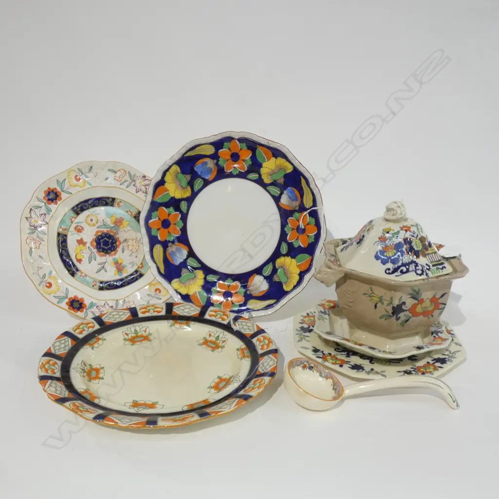 MASON IRONSTONE 4 VINTAGE PLATES GRAVY TURREEN & SPOON Image 1++