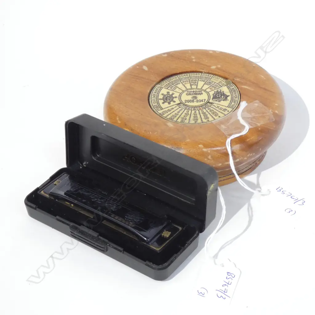 ,CASED HOHNER PRO HARP/BOWSER + CALENDER Image 1++