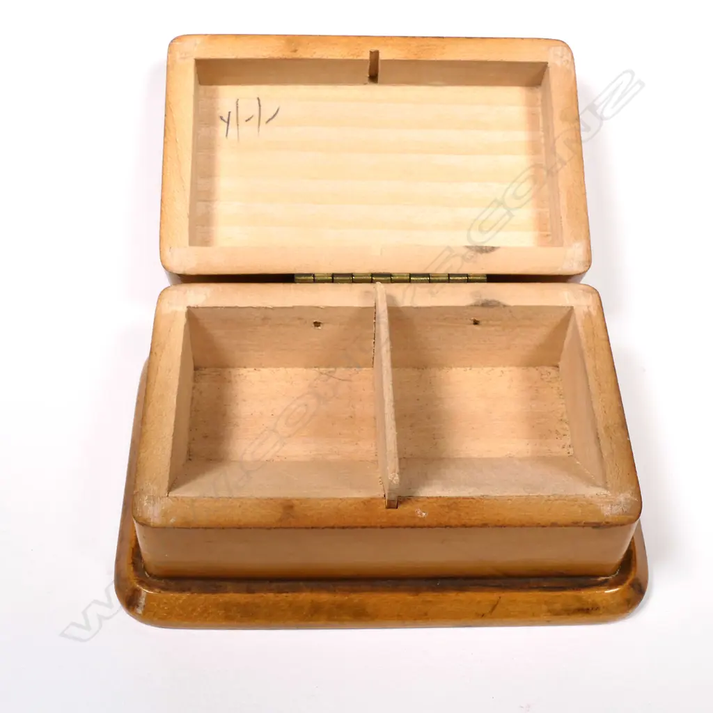 Mauchline Ware Double Stamp Compartment Stamp Box, Image 1++