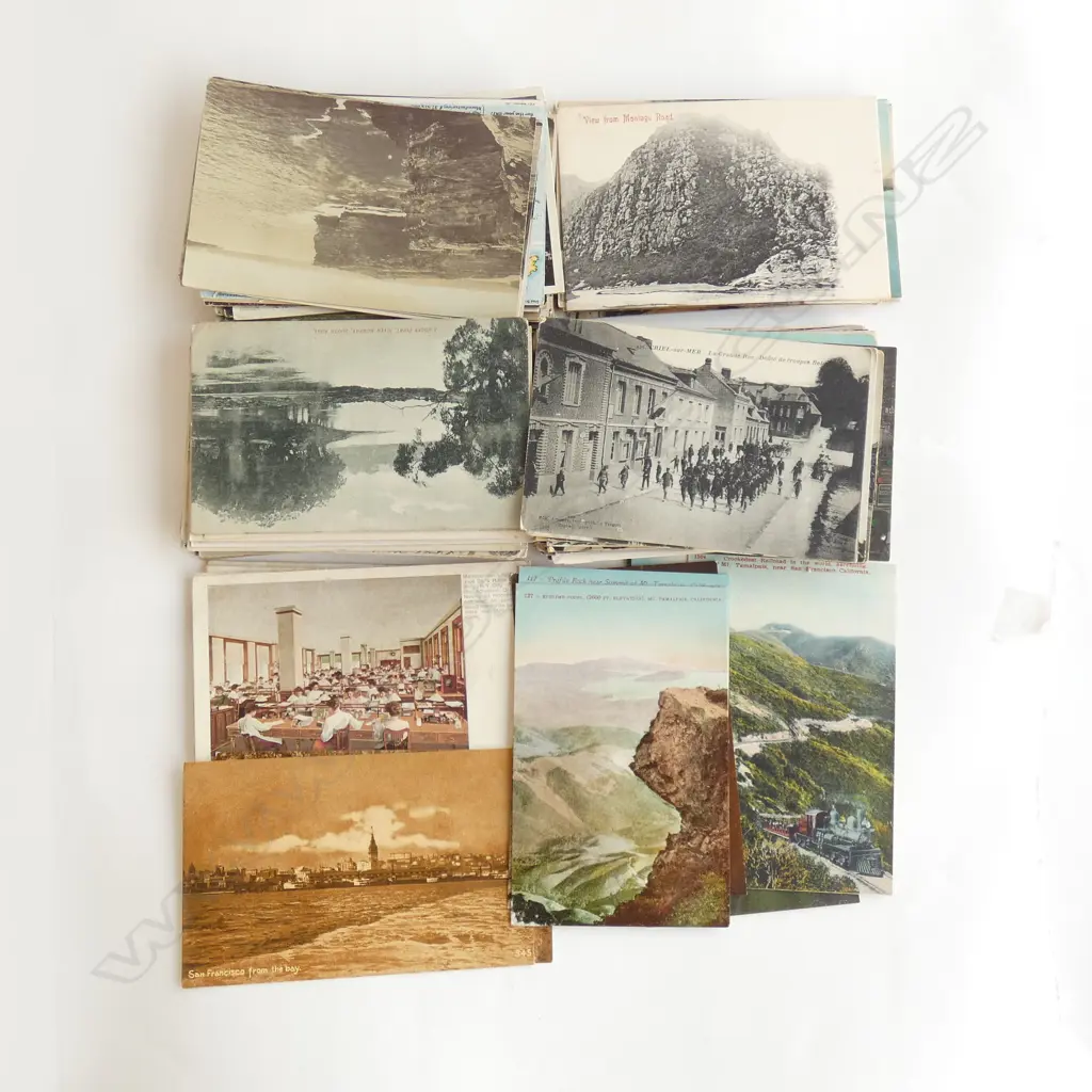 SELECTION OF WORLD AND AUSTRALIAN POSTCARDS Image 1++